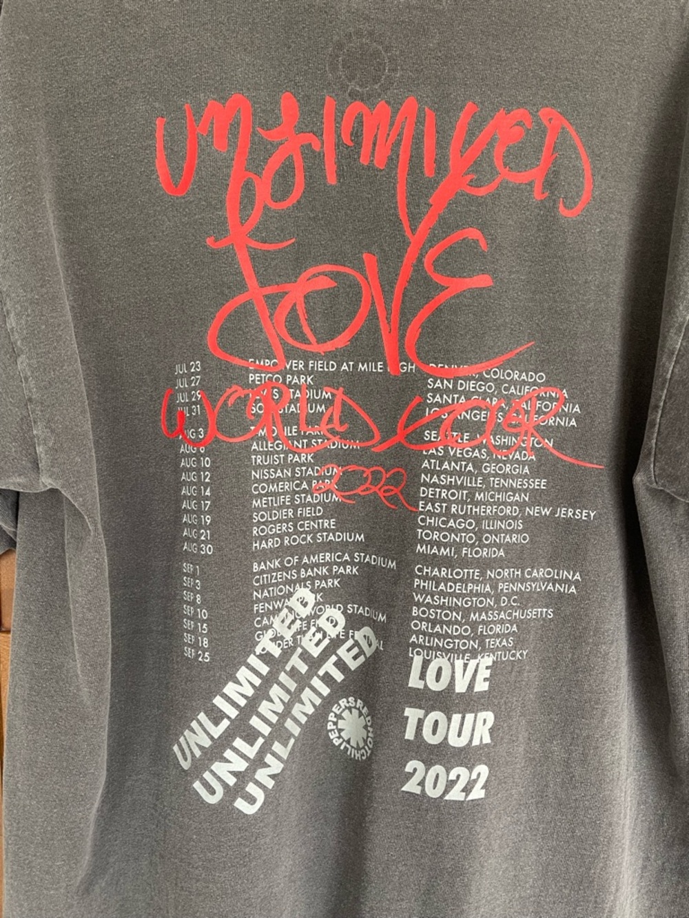Red Hot Chili Peppers 2022 Unlimited Love World Tour Black Graphic Tee, Large - Picture 4 of 11